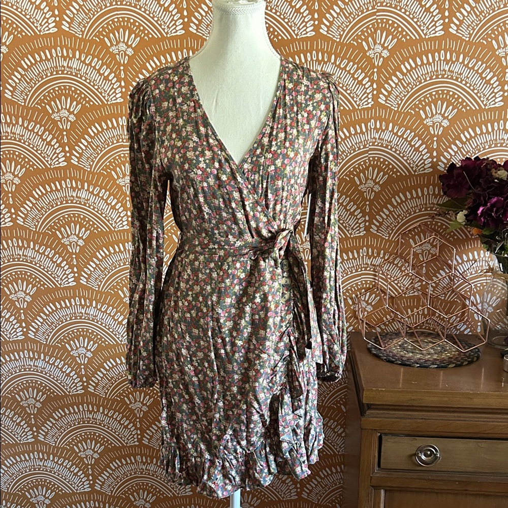 SO Floral Wrap Dress NWT